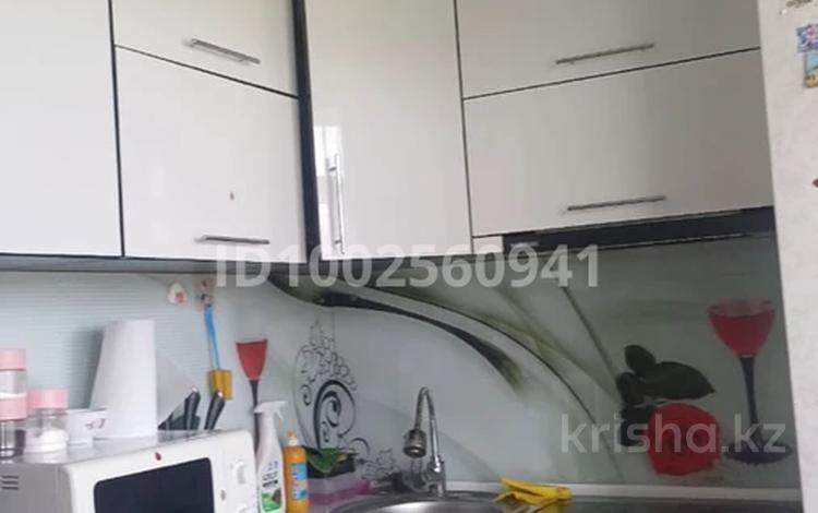 2-бөлмелі пәтер · 53.3 м² · 5/5 қабат, 91 квартал, бағасы: 8 млн ₸ в Риддере — фото 2