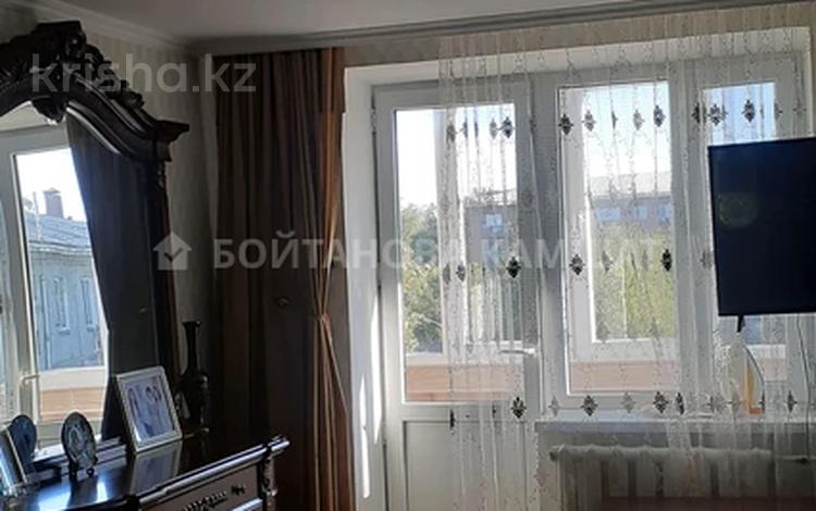 4-комнатная квартира, 76 м², 4/4 этаж, Казахстанская 106 за 20.5 млн 〒 в Талдыкоргане — фото 2
