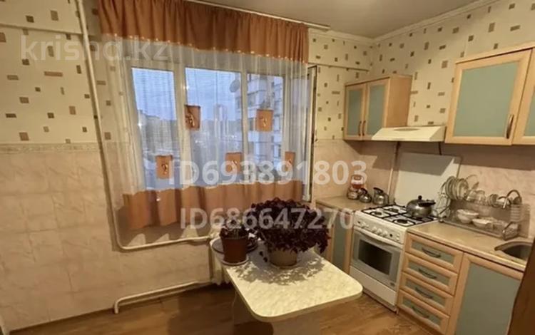 3-комнатная квартира, 90 м², 3/5 этаж, Аль фараби 7