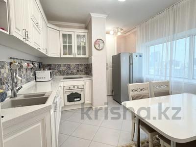 3-комнатная квартира, 105 м², 12/39 этаж, Достык 5 за 43 млн 〒 в Астане, Есильский р-н