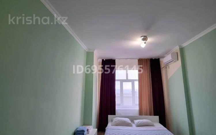 4-комнатная квартира · 140 м² · 4/19 этаж, 7А мкр 22 за 45 000 ₸ в Актау — фото 3