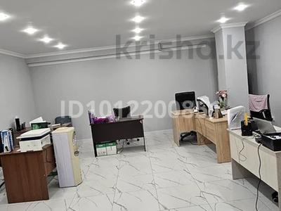 Свободное назначение · 96 м² за 400 000 ₸ в Астане, Сарайшык р-н