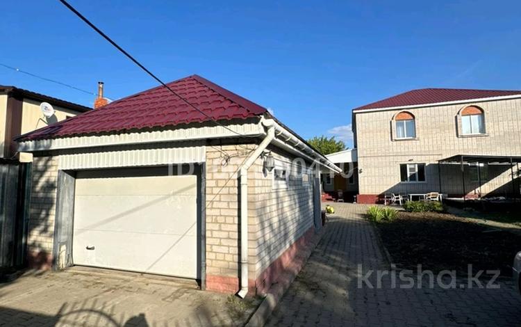 Отдельный дом · 6 комнат · 383 м² · 12 сот., Старый город — Жиенбаева за 55 млн ₸ в Актобе — фото 6