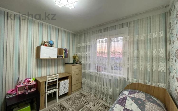 3-комнатная квартира, 65 м², 8/10 этаж, Пр-д Шажимбаева за 27.5 млн 〒 в Петропавловске — фото 2
