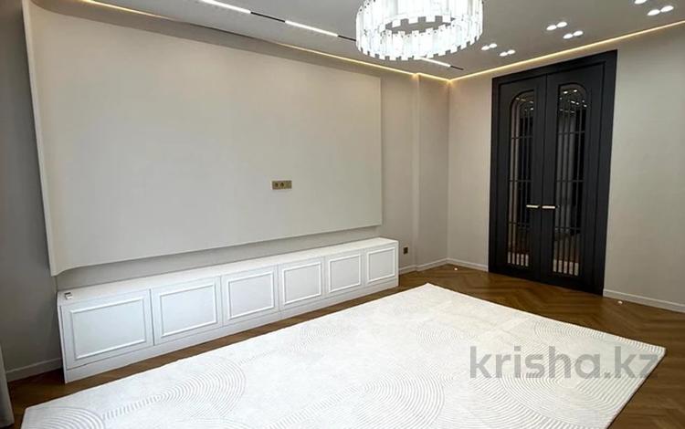 4-комнатная квартира · 125 м² · 10/20 этаж, Туран НЕ СТУДИЯ ️ 39/2 за 136 млн ₸ в Астане, Нура р-н — фото 16