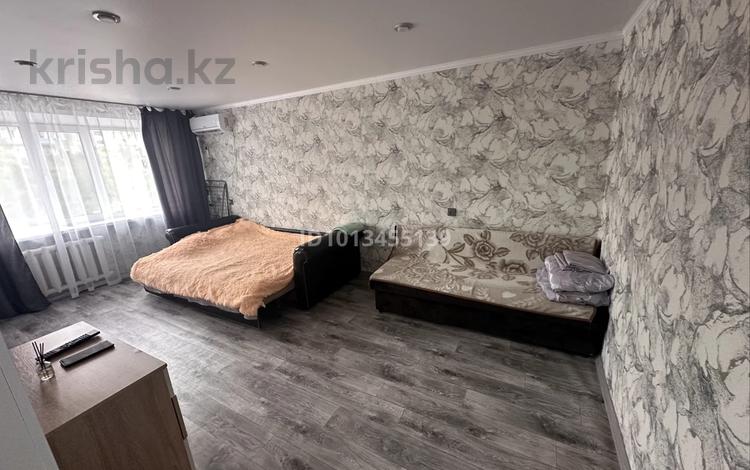 1-комнатная квартира · 45 м² · 2/5 этаж, Жидебай батыра 7 — При въезде в город за 10 000 ₸ в Балхаше — фото 3