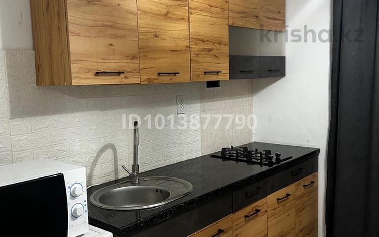 2-комнатная квартира · 40 м² · 2/2 этаж, мкр Алтай-2 за 220 000 ₸ в Алматы, Турксибский р-н — фото 2