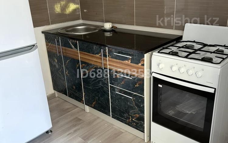 1-бөлмелі пәтер, 30 м², 3/3 қабат ай сайын, Аубакирова 76, бағасы: 140 000 〒 в  — фото 2