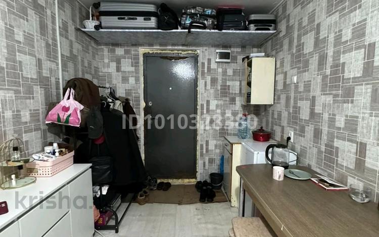 1-бөлмелі пәтер · 14 м² · 4/5 қабат, Братев жубановых 257/1, бағасы: 2.7 млн ₸ в Актобе — фото 4