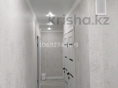 Пәтерлер в Западно-Казахстанской обл.: 3-бөлмелі пәтер · 62 м² · 1/5 қабат, мкр Северо-Восток, Мирзояна 2/1 — Рынок караван, бағасы: 19.8 млн 〒 3-бөлмелі пәтер · 62 м² · 1/5 қабат, мкр Северо-Восток, Мирзояна 2/1 — Рынок караван, бағасы: 19.8 млн 〒 в Уральске
