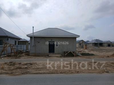Отдельный дом · 4 комнаты · 74 м² · 8 сот., мкр Зарослый, 16 16 за 15 млн ₸ в Атырау
