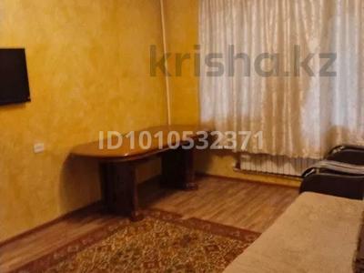 3-комнатная квартира · 76 м² · 1/5 этаж, мкр Жетысу-1 33 за 300 000 〒 в Алматы, Ауэзовский р-н