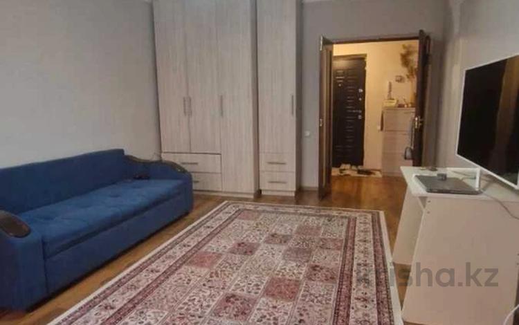 1-комнатная квартира · 45 м² · 8/17 этаж, Мамыр-1 за 33.5 млн ₸ в Алматы, Ауэзовский р-н — фото 5