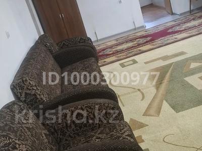 Отдельный дом · 3 комнаты · 80 м², мкр Таусамалы 22 за 300 000 〒 в Алматы, Наурызбайский р-н