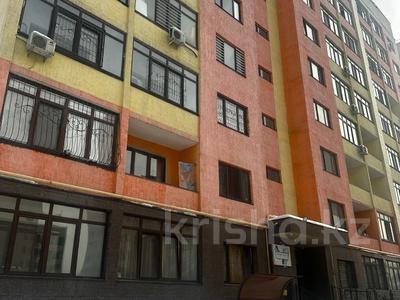 1-комнатная квартира, 43 м², 2/9 этаж помесячно, Федосеева 38В за 160 000 〒 в Алматы