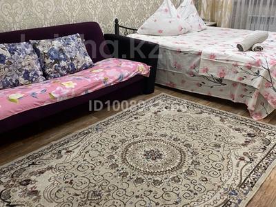 1-бөлмелі пәтер · 32 м² · 1/5 қабат, 8-шағынаудан 1 — 8 мкр 1, бағасы: 8 000 ₸ в Шымкенте, Туран р-н