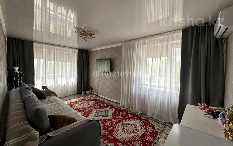 2-бөлмелі пәтер · 42.3 м² · 2/5 қабат, 14-й мкр. 4, бағасы: 17.5 млн ₸ в Семее, Красный Кордон — фото 2