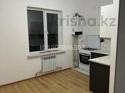 3-комнатная квартира · 80 м² · 1/2 этаж, 4-й микрорайон, 4-й микрорайон б/н — У.Кабылбекова и Акжиек за 180 000 ₸ в Шымкенте, Туран р-н
