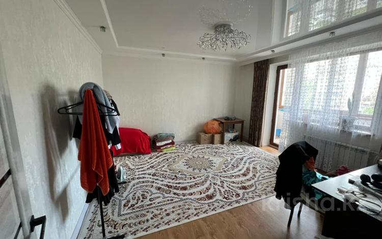 3-комнатная квартира · 64 м² · 4/5 этаж, мкр Юго-Восток, Таттимбета 8 за 25.5 млн ₸ в Караганде, Казыбек би р-н — фото 2