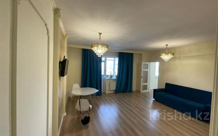 2-комнатная квартира · 55 м² · 2/10 этаж, мкр Юго-Восток, Республики 1/2 за 24 млн 〒 в Караганде, Казыбек би р-н — фото 2