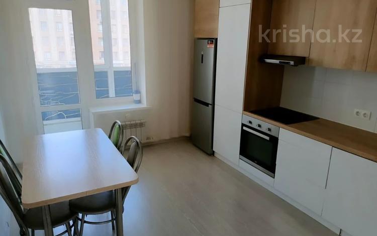 2-комнатная квартира, 60 м², 4/8 этаж, Жошы хана 6 — Сауран