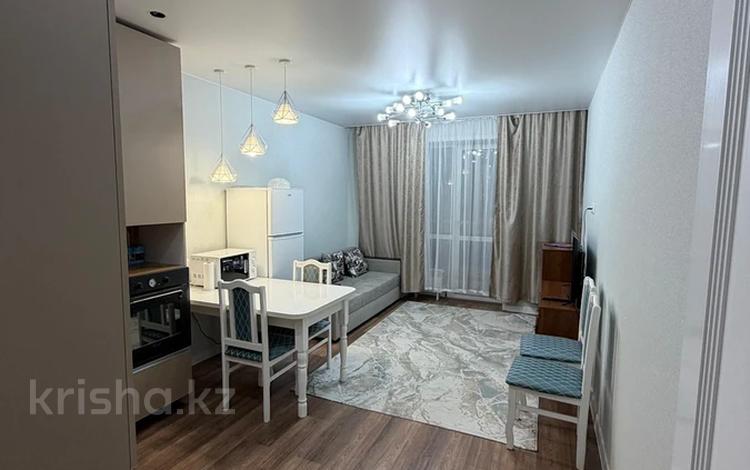2-комнатная квартира · 56 м² · 7/12 этаж, Кабанбай батыра 59 за 250 000 ₸ в Астане, Нура р-н — фото 2