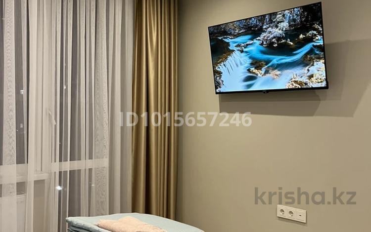 1-комнатная квартира · 78 м² · 4/9 этаж, мкр Нурсая, Абулхайыр-хана 51в за 2 500 ₸ в Атырау — фото 2