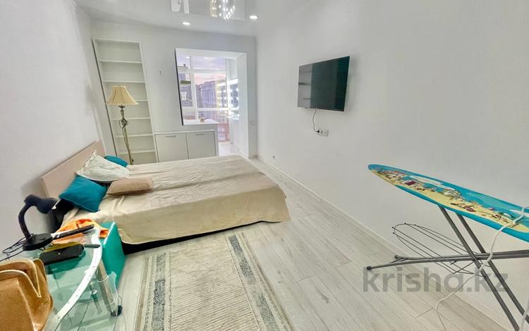 2-комнатная квартира · 67 м² · 6/10 этаж, Мухамедханова 41 за 250 000 ₸ в Астане, Нура р-н — фото 15