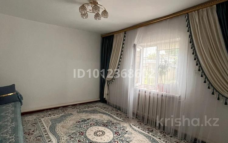 Отдельный дом · 4 комнаты · 80 м² · 10 сот., Дальная Карасу 97а за 11 млн ₸ в Таразе — фото 2