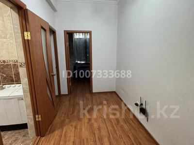 1-комнатная квартира · 70 м² · 2 этаж, мкр 12 — Богенбай-батыр за 2 500 〒 в Актобе