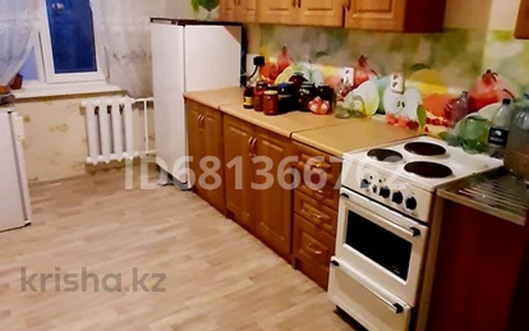 3-бөлмелі пәтер, 64 м², 7/10 қабат, Камзина 354, бағасы: 25 млн 〒 в Павлодаре — фото 5