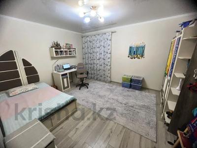 3-комнатная квартира, 110 м², 1/5 этаж, Назарбаева 2к за 40 млн 〒 в Кокшетау