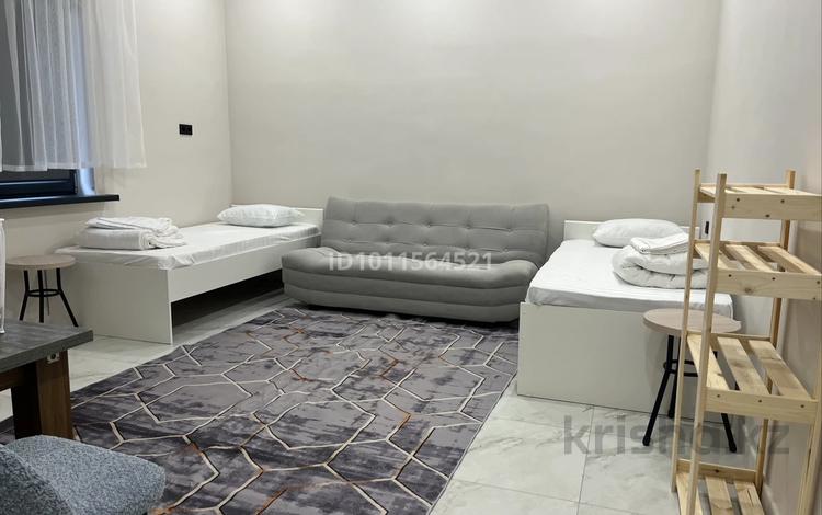 1-комнатная квартира · 25 м² · 1/1 этаж, мкр Коктобе, Ул радлова 30 — Ул радлова 30 за 20 000 〒 в Алматы, Медеуский р-н — фото 2