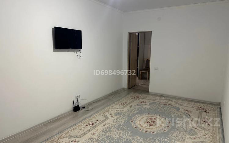 1-комнатная квартира · 45 м² · 11/12 этаж, мкр Акбулак, Дарабоз 25 — Момышұлы за 200 000 ₸ в Алматы, Алатауский р-н — фото 2