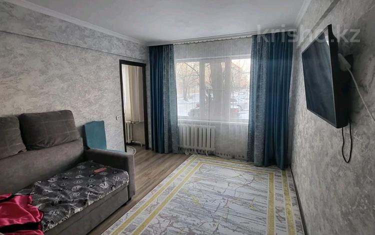 1-комнатная квартира · 35.5 м² · 1/5 этаж, проспект Шакарима 150 за 13.5 млн ₸ в Усть-Каменогорске — фото 2