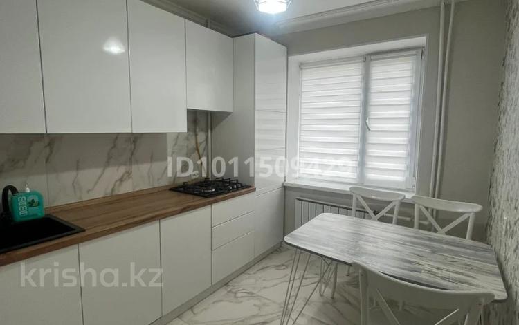 2-бөлмелі пәтер · 48 м² · 2/5 қабат, мкр Кунаева 9, бағасы: 22 млн ₸ в Уральске — фото 5