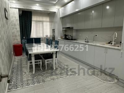 5-бөлмелі пәтер, 172 м², 1/10 қабат, 20-й мкр 12, бағасы: 80 млн 〒 в Актау, 20-й мкр