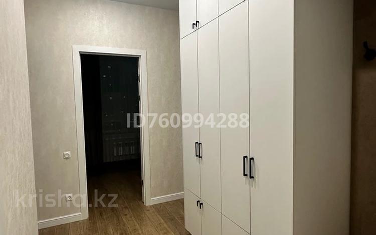 2-комнатная квартира · 60 м² · 8/17 этаж, мкр Юго-Восток, Республики 23 к1 за 350 000 ₸ в Караганде, Казыбек би р-н — фото 2