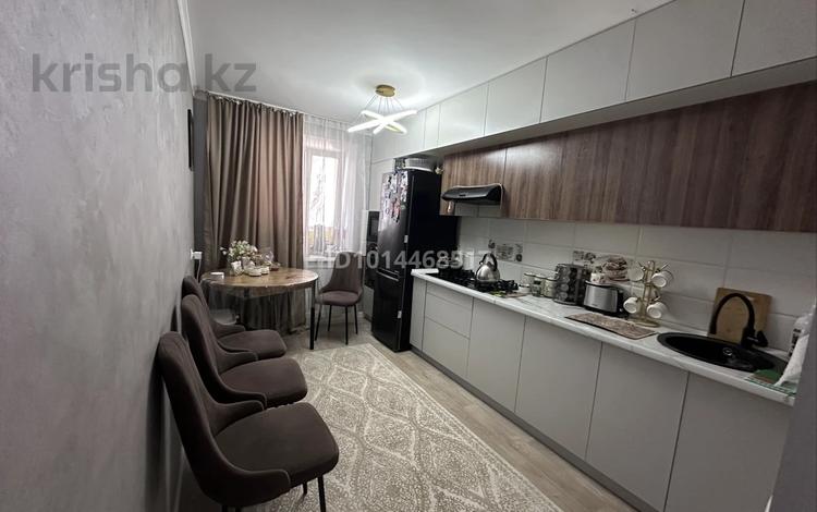 3-комнатная квартира · 67 м² · 4/5 этаж, Мулдагулова 26 за 22.5 млн ₸ в Уральске — фото 2