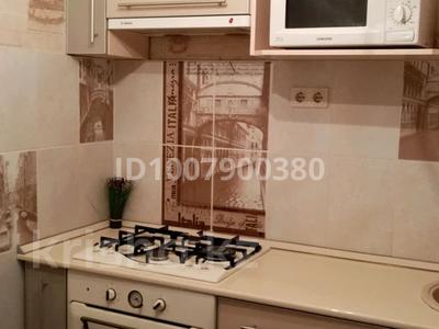 1-комнатная квартира · 37 м² · 5/5 этаж, мкр Айгуль 61/1 за 12.5 млн 〒 в Уральске