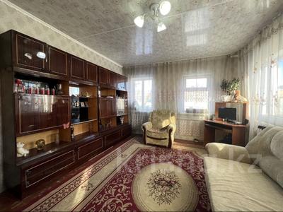 Продажа домов и дачи в Карагандинской обл.: Отдельный дом • 4 комнаты • 80 м² • 6 сот., 1-й квартал, Коммунистическая 70 за 14 млн 〒 Отдельный дом • 4 комнаты • 80 м² • 6 сот., 1-й квартал, Коммунистическая 70 за 14 млн 〒 в Караганде, Алихана Бокейханова р-н