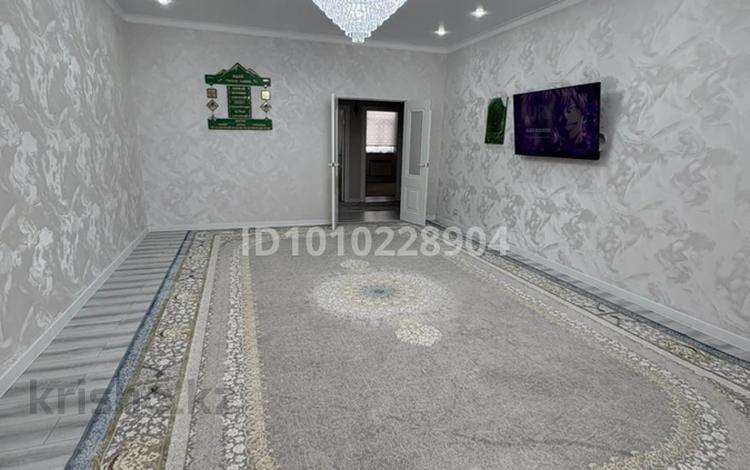 3-бөлмелі пәтер · 91 м² · 2/8 қабат, 35-мкр 5 — ЖК Нұрлыбек, бағасы: 28.5 млн ₸ в Актау — фото 2