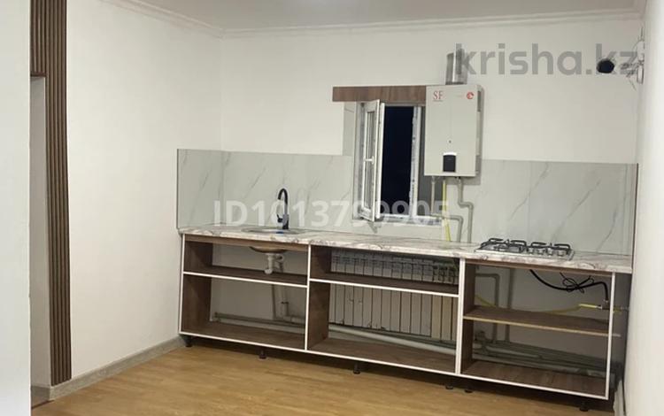 Отдельный дом · 2 комнаты · 50 м² · 6 сот., мкр Самал-2 77 — Казиева за 110 000 ₸ в Шымкенте, Абайский р-н — фото 2