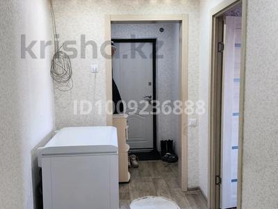3-комнатная квартира · 65 м² · 2/9 этаж, Майкудук, Майкудук, мкр Мамыраева 22 за 22.5 млн ₸ в Караганде, Алихана Бокейханова р-н