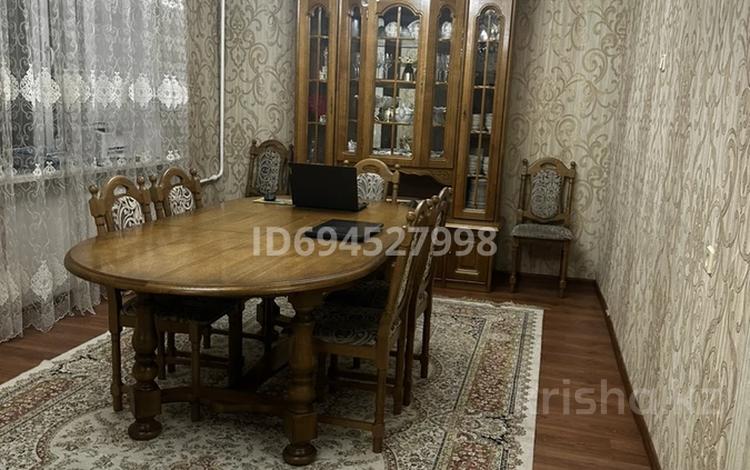 5-бөлмелі пәтер · 92.3 м² · 7/10 қабат, Шакарима 20 — Магазин «Детский мир», бағасы: 42 млн ₸ в Семее — фото 2