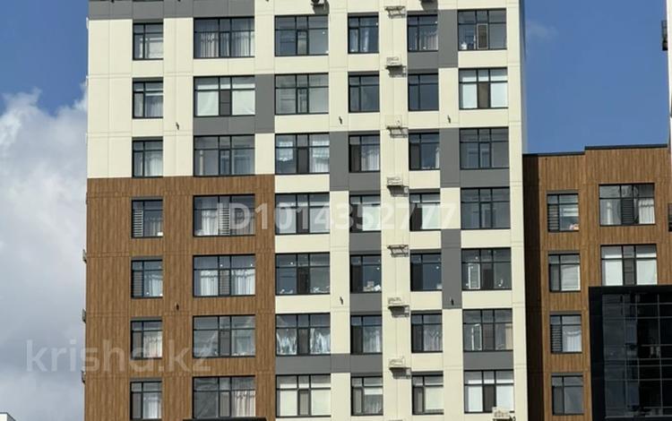 2-комнатная квартира · 60 м² · 17/17 этаж, ул. Туран 52/2 — Туран 52/2 за 420 000 ₸ в Астане, Есильский р-н — фото 2