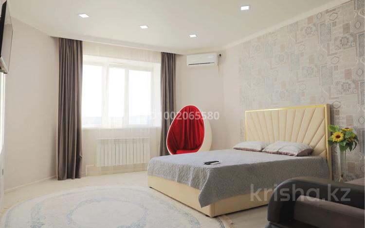 1-комнатная квартира · 48 м² · 3/5 этаж, мкр. Алтын орда, Тауелсиздик 9к1 за 11 000 ₸ в Актобе — фото 2