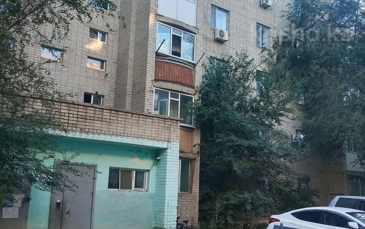 1-комнатная квартира · 28 м² · 5/5 этаж, мкр Шанхай, Отегена Турмагамбетова 34/1 за 6 млн ₸ в Актобе — фото 2