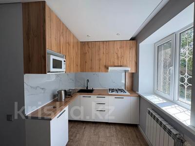 2-комнатная квартира · 42 м² · 1/4 этаж, Пятницкого — низкая цена за 35.5 млн ₸ в Алматы, Бостандыкский р-н