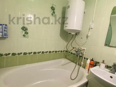 3-комнатная квартира · 60.9 м² · 2/5 этаж, Осевая 8 за 13 млн ₸ в Караганде